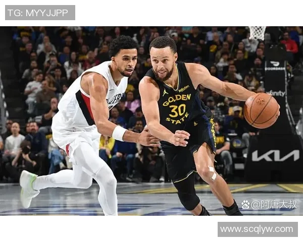 勇士赛场爆发小插曲，裁判如何处理？